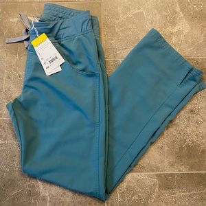 FIGS Hydrogreen XS Kade (Limited Color)